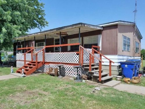 118 High St, Argonia, KS 67004-8836