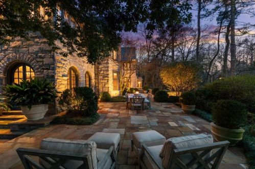 3015 Andrews Dr, Atlanta GA  30305-2001 exterior