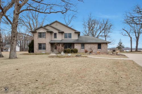13195 1920 North Rd, Swygert, IL 61764-2801
