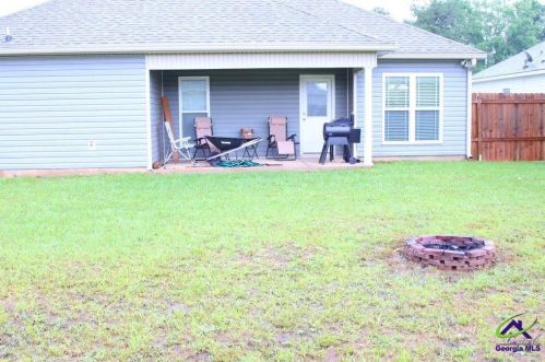 103 Hughes Dr, Warner Robins GA  31093-7353 exterior