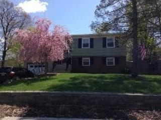 515 Nariticong Ave, Hopatcong, NJ 07843-1625
