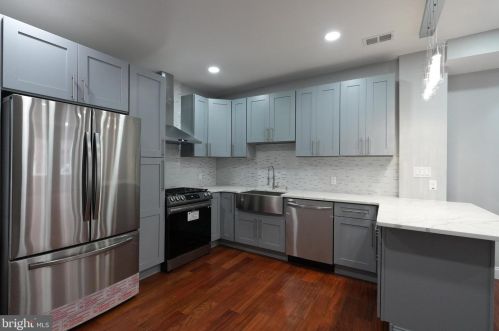 1021 Ellsworth St, Philadelphia PA  19147-4637 exterior