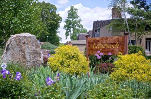 198 Gillies Ln, Norwalk CT  06854-1059 exterior