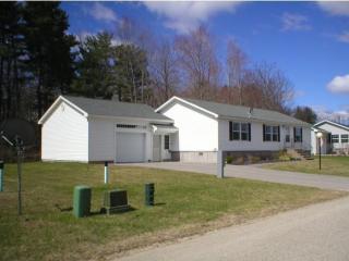 57 Sagebrush Dr, Rochester, NH 03867-5211