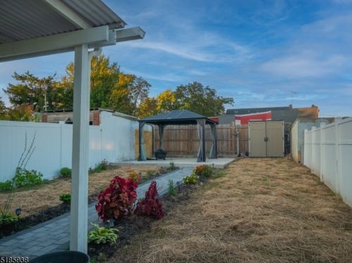 532 Brace Ave, Perth Amboy NJ  08861-3002 exterior
