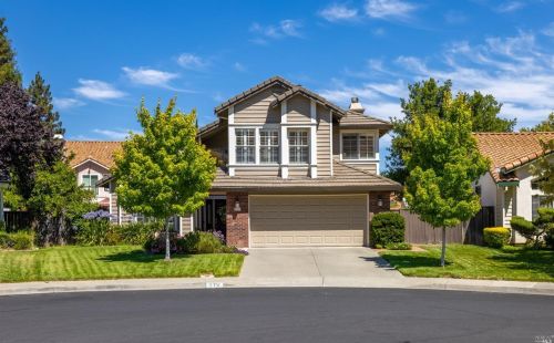 319 Greyhawk Ct, Vacaville, CA 95688-1030