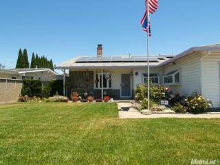 24780 Pear St, Hayward, CA 94545-2417