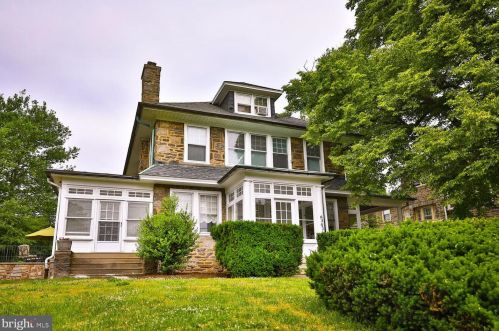 6342 6th St, Philadelphia, PA 19126-3803