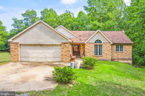 19110 Ferguson Ln, Jeffersonton, VA 22724-2203