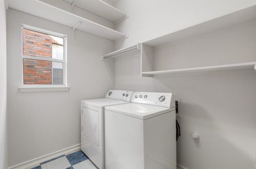 4217 Wild Cherry Dr, Carrollton TX 75010-1081 exterior