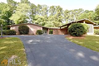 2073 Renault Ln, Atlanta, GA 30345-3442