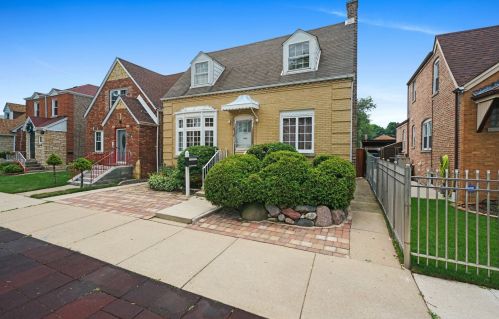 3933 66th Pl, Chicago, IL 60629-4708