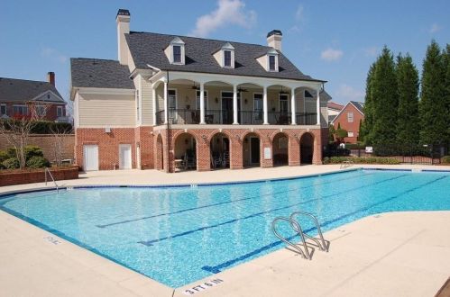 4805 Ivy Ridge Dr, Atlanta GA  30339-1363 exterior