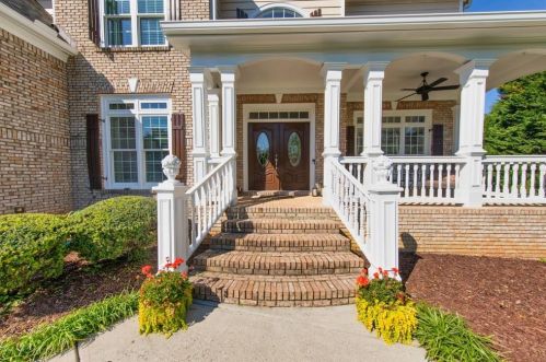 922 Pathview Ct, Dacula, GA 30019-6841