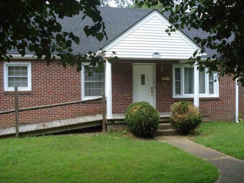 181 Huntsman Ave, Lexington, TN 38351-1573