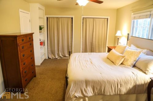 73 Grove St, Dahlonega, GA 30533-0423