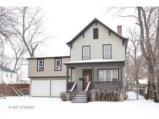 9755 Beverly Ave, Chicago, IL 60643-1339