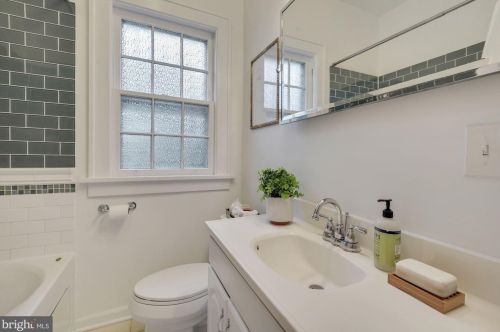 9513 Garwood St, Silver Spring MD 20901-2941 exterior