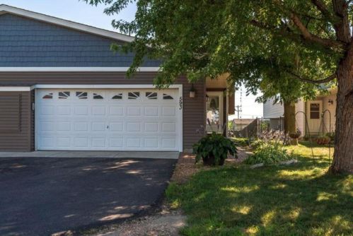 593 Kendall Dr, Hastings, MN 55033-4024