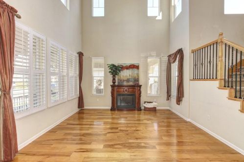 5616 Mingee Way, Elk Grove CA  95757-1647 exterior