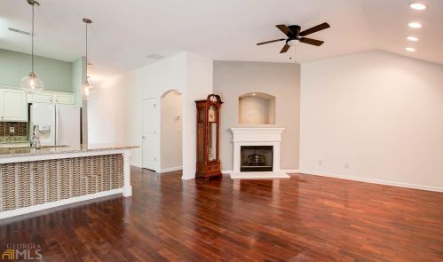 405 Courtyard Ter, Holly Springs, GA 30189-8239