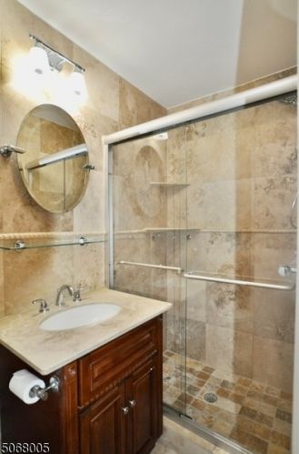 25 Elizabeth Dr, Dover NJ  07869-1307 exterior