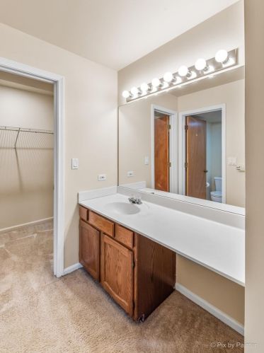 1276 Clare Ct, Carol Stream IL  60188-6011 exterior