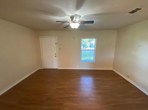 1417 Park Ave, Garland TX  75042-8122 exterior