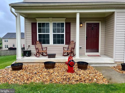 438 Maddex Dr, Shepherdstown, WV 25443-4356