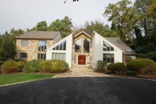 9 Miller Ln, Warren, NJ 07059-5654