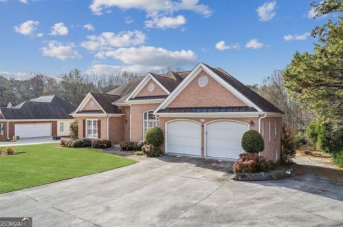 4039 Pate Ridge Ct, Loganville, GA 30052-5117