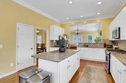 201 Bowen Cir, Atlanta GA  30315-2603 exterior