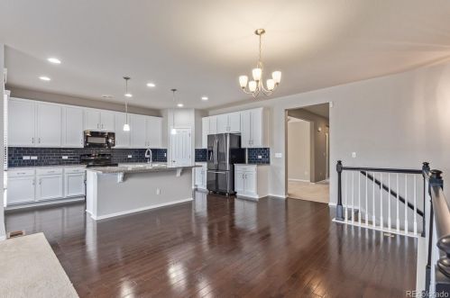 5015 Wenatchee St, Denver CO 80015-6797 exterior