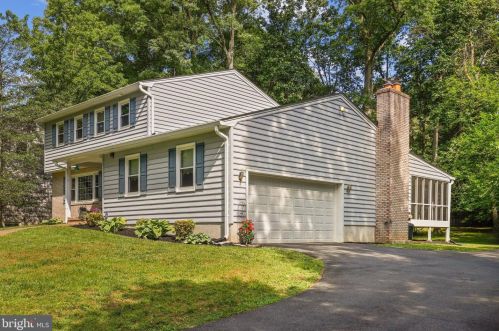 4 Emerson Rd, Severna Park, MD 21146-3004