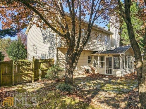 2668 Timberbrooke Pl, Duluth GA  30097-2297 exterior