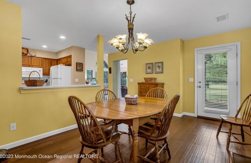 17 Rawson Cir, Tinton Falls NJ 07712-2579 exterior