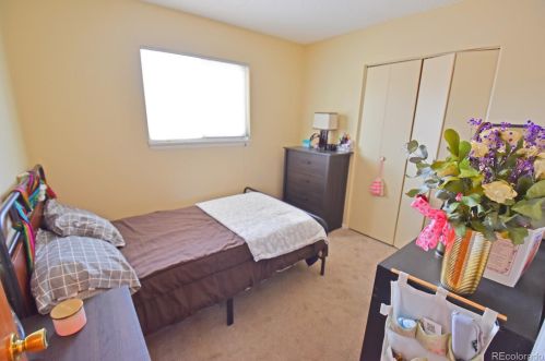 939 Nile Way, Aurora CO 80012-3217 exterior