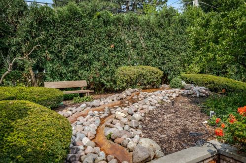 512 Wa Pella Ave, Mount Prospect, IL 60056-3758