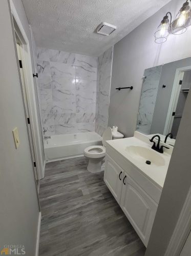 6688 Branchview Ct, Rex GA 30273-2156 exterior