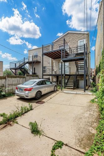 515 Campbell Ave, Chicago IL  60612-3405 exterior