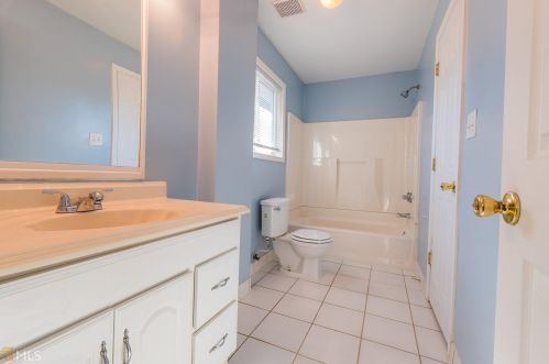 5205 Flemish Ct, Atlanta GA  30349-5210 exterior