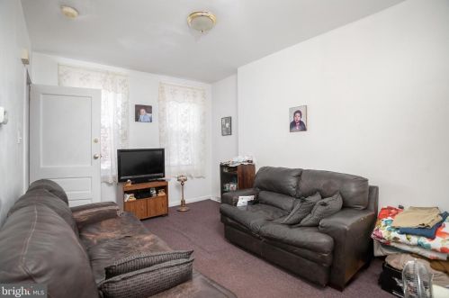 864 Broad St, Trenton NJ 08610-6008 exterior