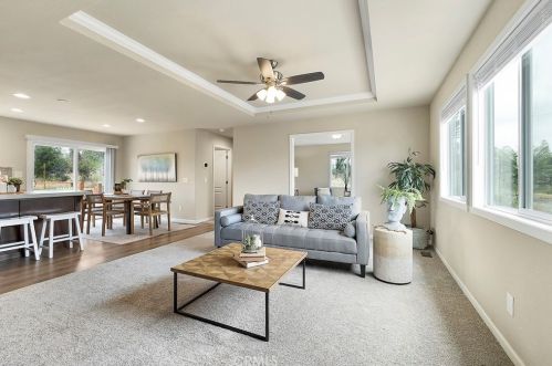 101 Roe Rd, Paradise, CA 95969-6126