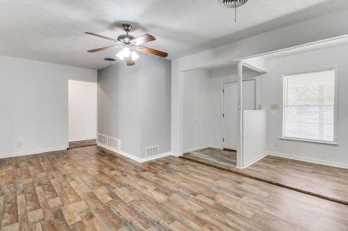 406 Carter St, Whitewright, TX 75491-2407