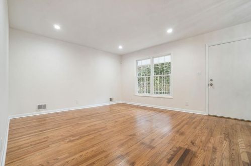 830 Magna Carta Dr, Atlanta GA  30318-6060 exterior