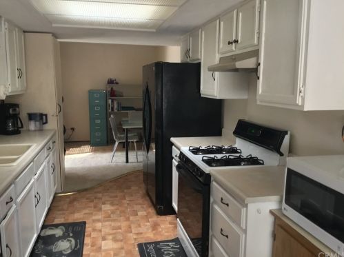 1843 Marigold Ln, Lake Nacimiento, CA 93446-3632
