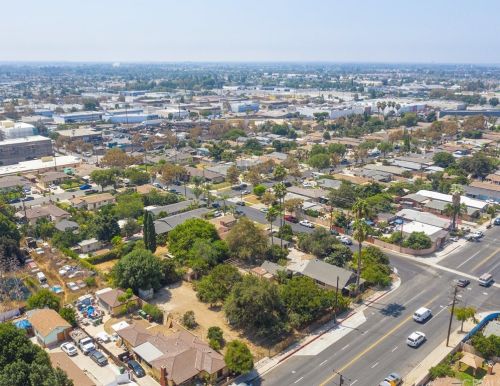 2056 Civic Center Plz, Santa Ana, CA 92703