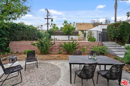 873 Cumberland Rd, Glendale CA  91202-1049 exterior