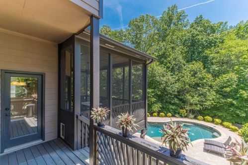 2465 Millwater Xing, Dacula GA  30019-3220 exterior