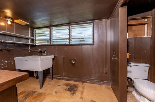 745 18 Ave, Honolulu HI  96816-4112 exterior